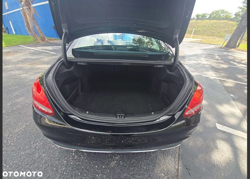 Mercedes-Benz Klasa C 300 9G-TRONIC - 14