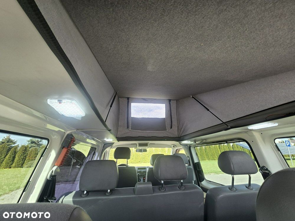 Volkswagen Transporter - 28