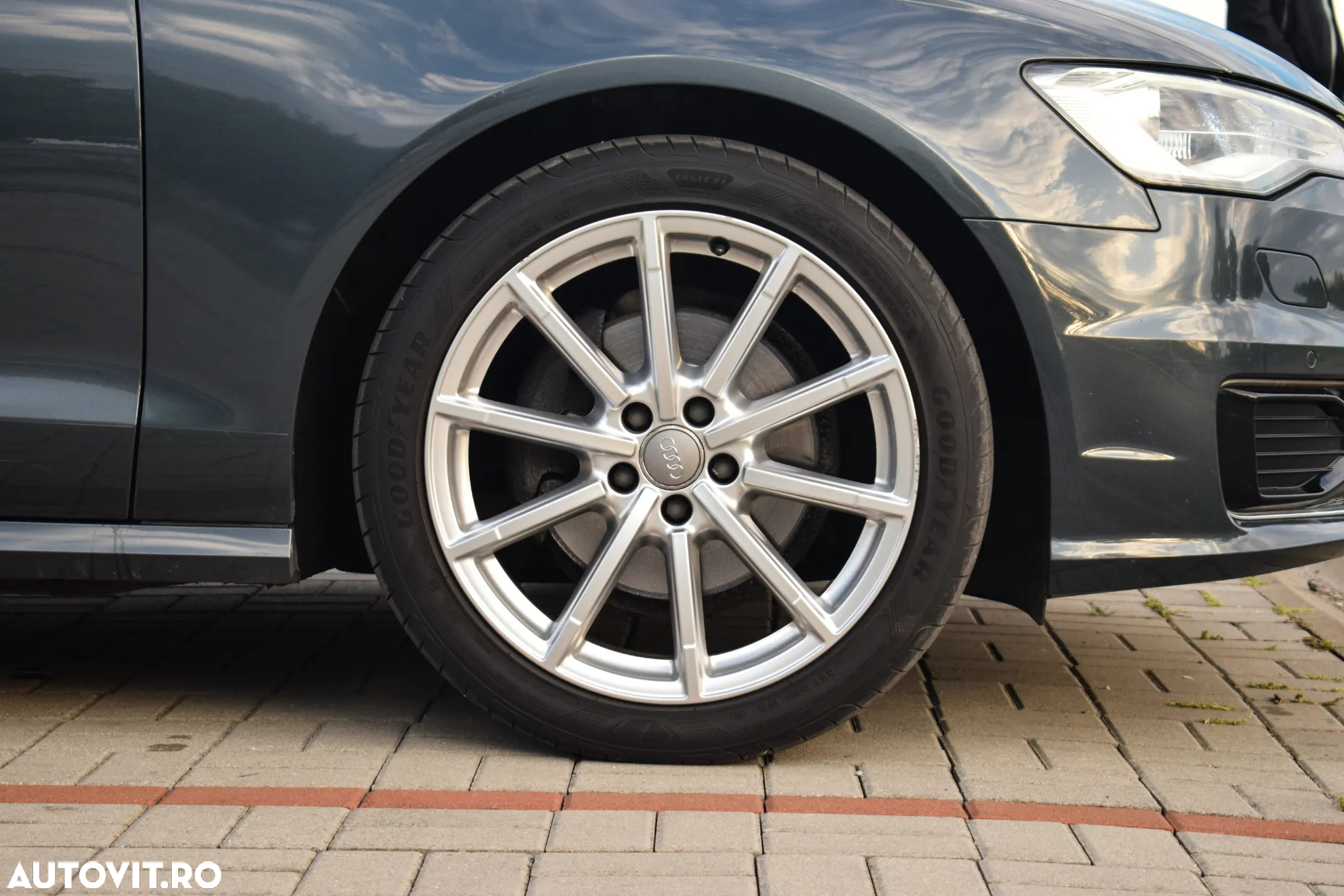 Audi A6 Avant 2.0 TDI Ultra DPF S tronic - 16