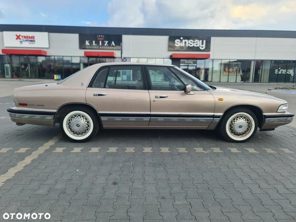 Buick Park Avenue - 8