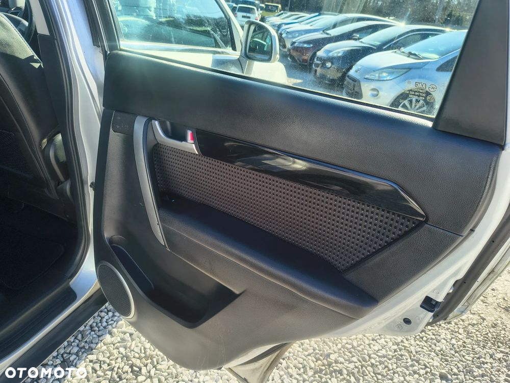 Chevrolet Captiva 2.4 2WD 7 Sitzer LS Family Edition - 27