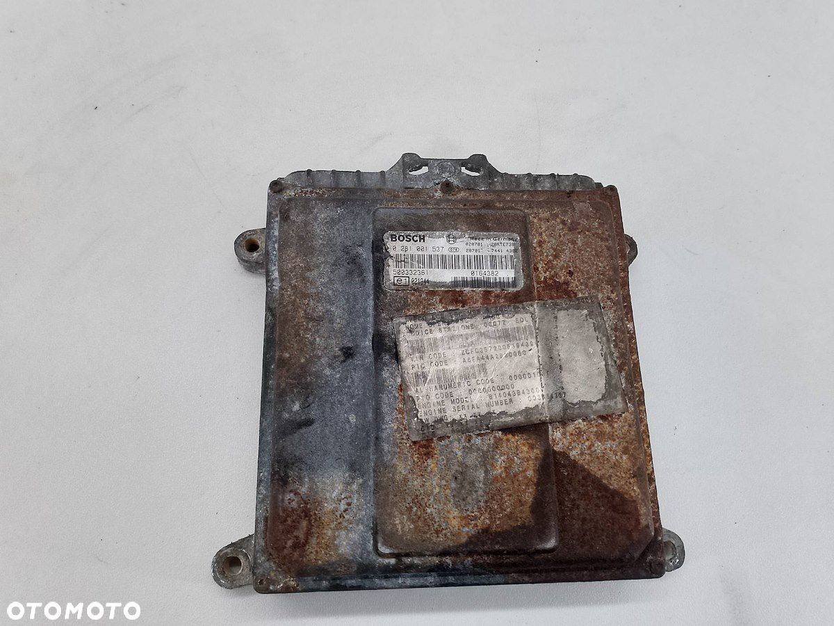 KOMPUTER, STEROWNIK IVECO DAILY III 500332361  0281001537 2.8 HPI - 1