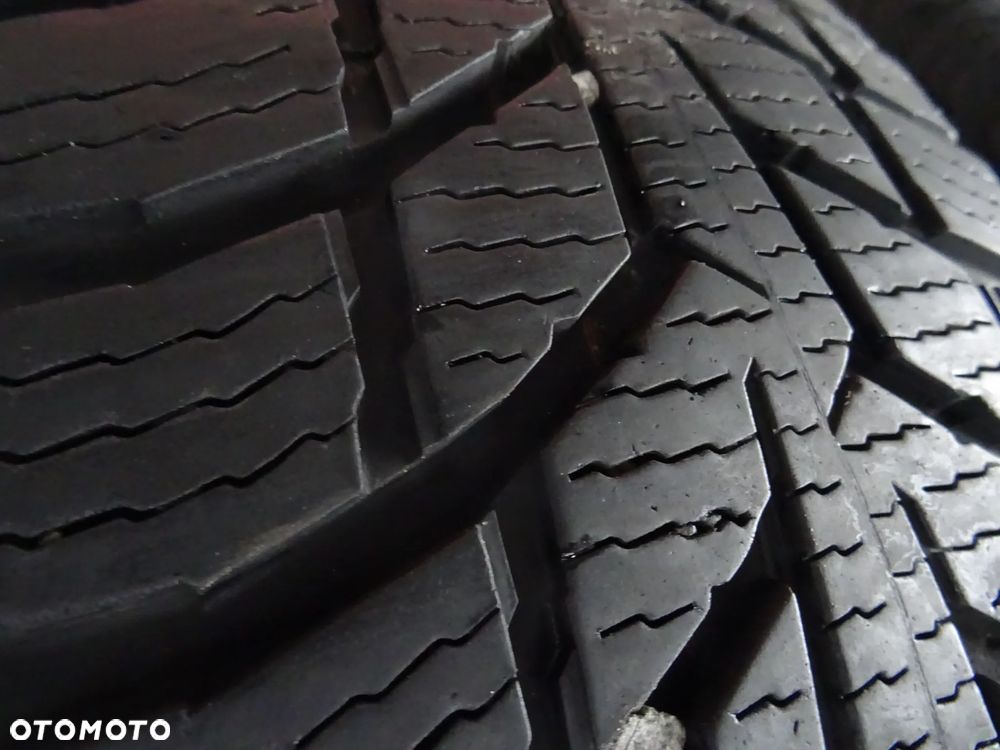 215/60/R17C 109/107T Nokian Snow Proof - 3
