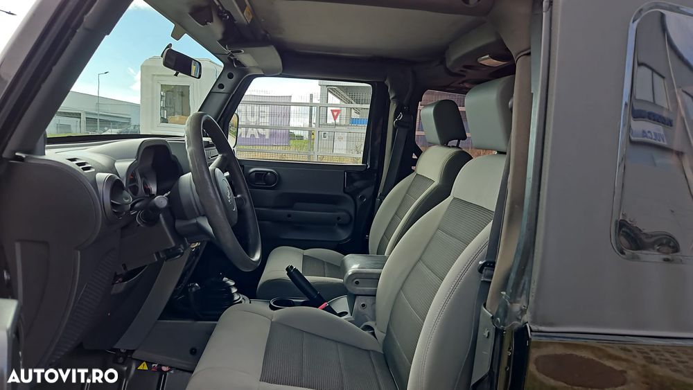 Jeep Wrangler 3.8 Sport - 2