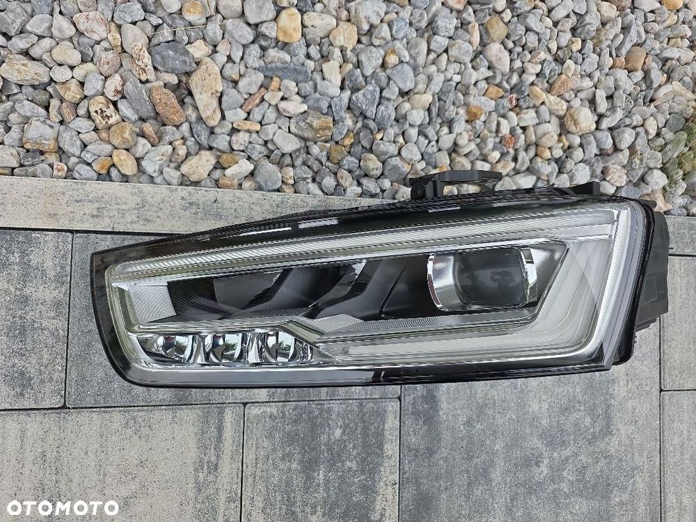 AUDI Q3 RSQ3 8U0 LIFT Lampa lewa przód Full Led Dynamic 8U0941033 2016 - 6