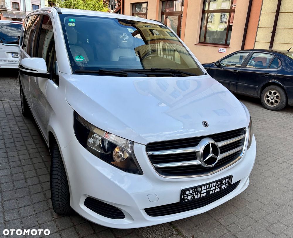 Mercedes-Benz Klasa V 220 (BlueTEC) d - 2
