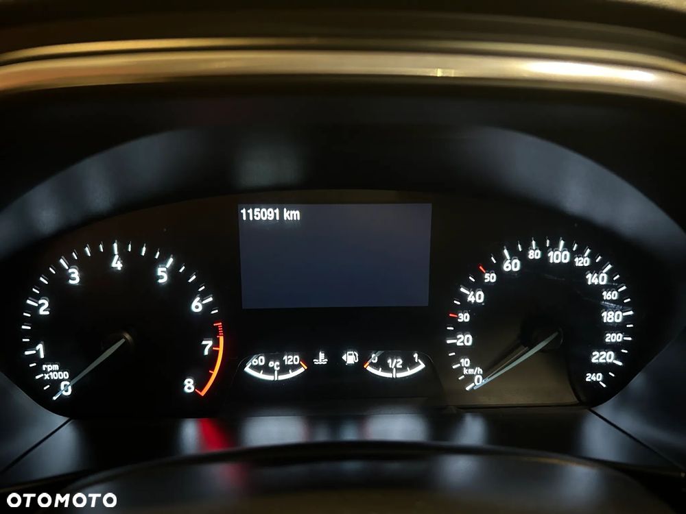 Ford Focus 1.0 EcoBoost Titanium Business - 8