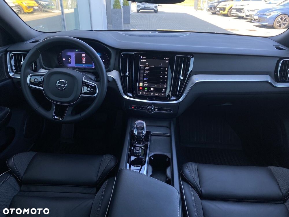 Volvo S60 B5 B AWD Plus Dark - 13