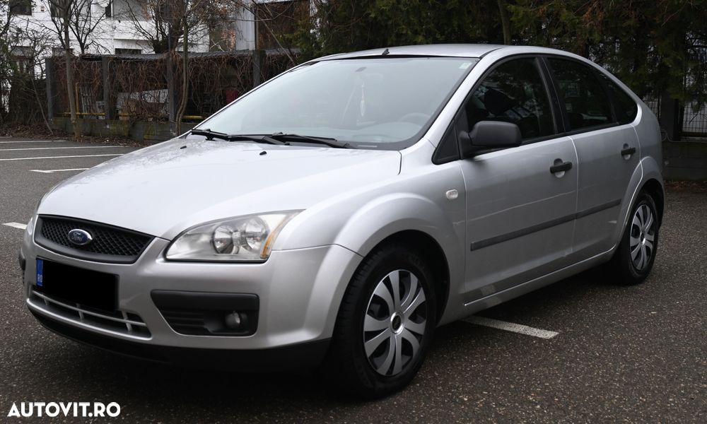Ford Focus 1.6i 16V Ghia - 3