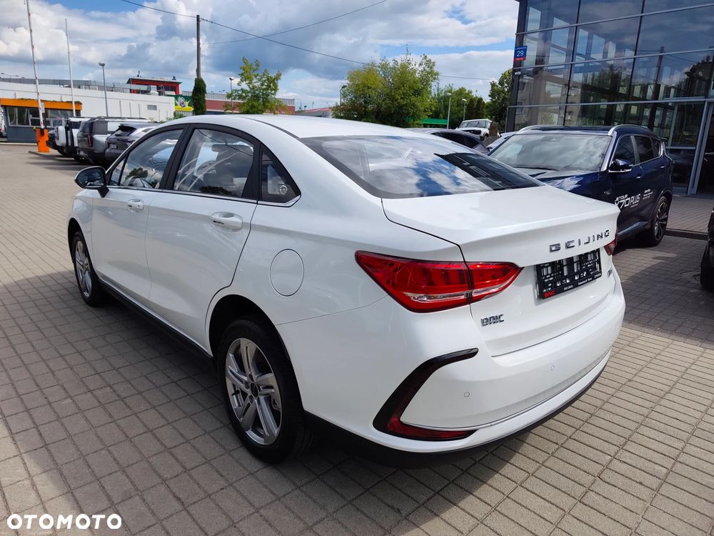 BAIC Inny - 8