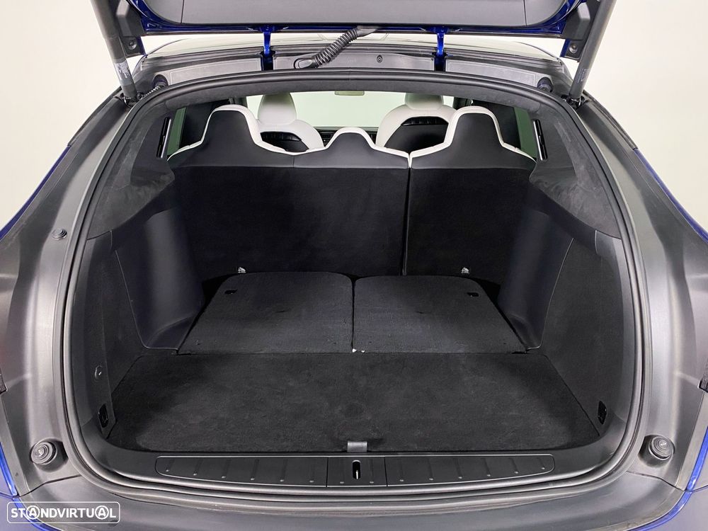 Tesla Model X 100D - 13