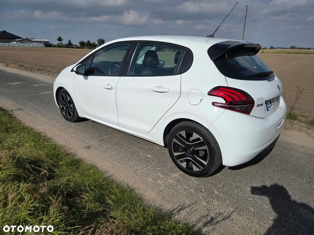 Peugeot 208 1.6 BlueHDi Active - 17