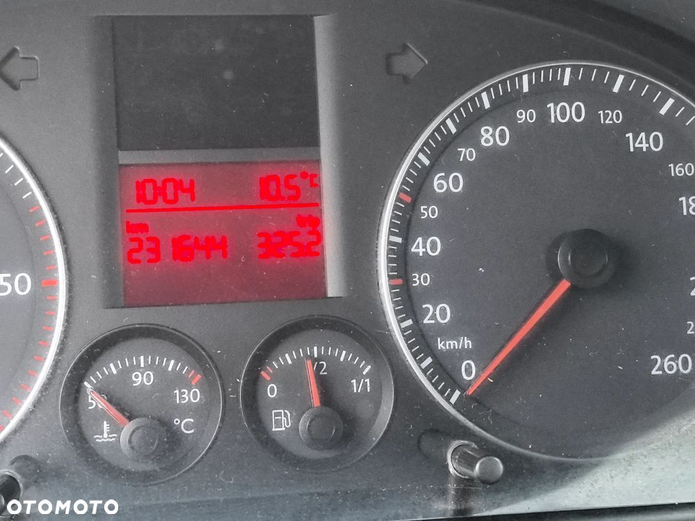 Volkswagen Caddy Life - 11
