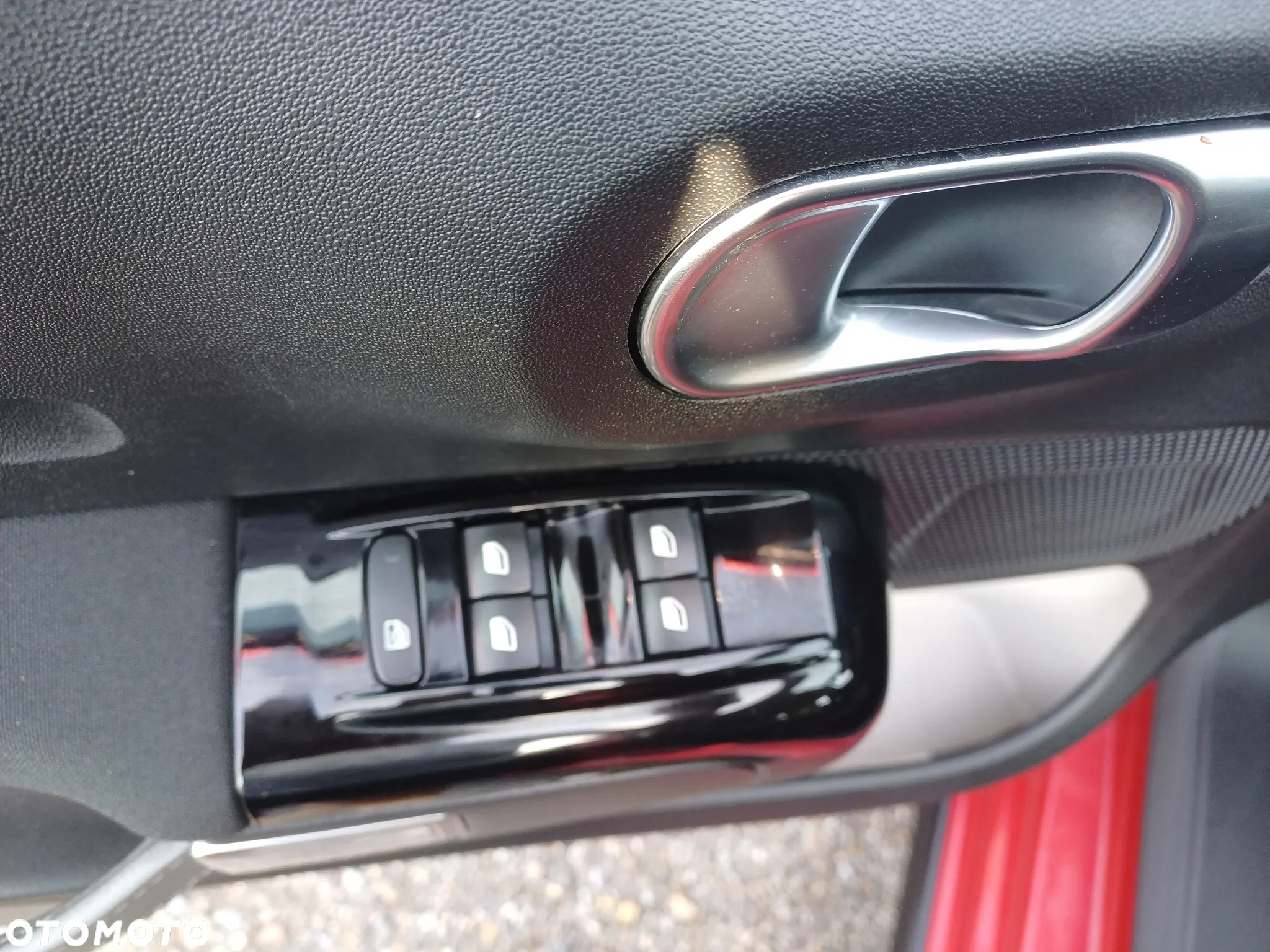 Citroën C3 1.2 PureTech GPF Shine S&S EAT6 - 14