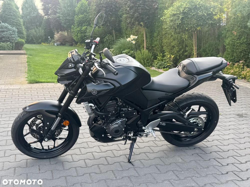 Yamaha MT - 8