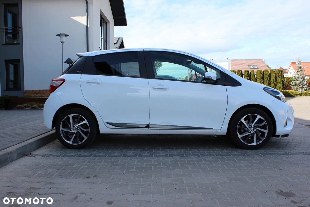 Toyota Yaris 1.5 20th Anniversary - 2
