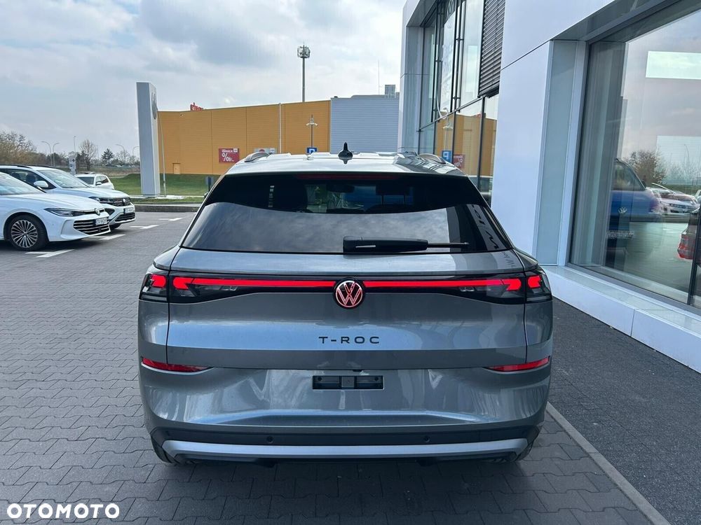 Volkswagen T-Roc - 8