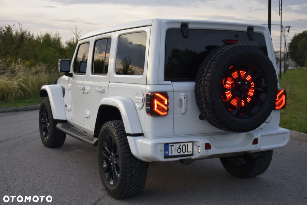 Jeep Wrangler - 4