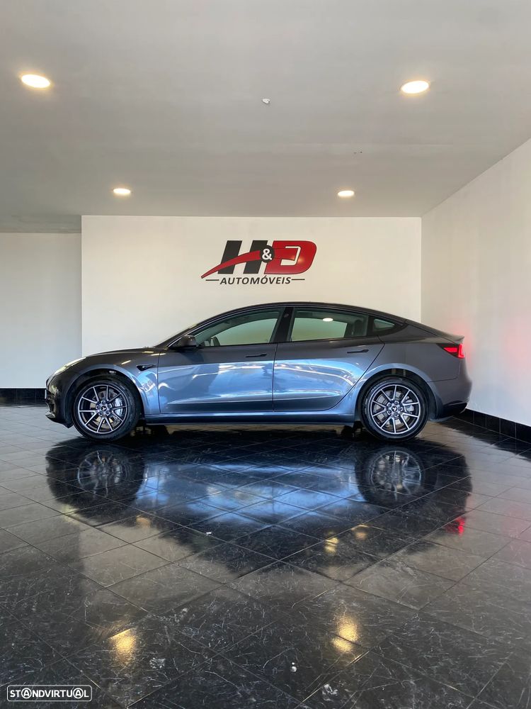 Tesla Model 3 Long Range Tração Traseira - 2