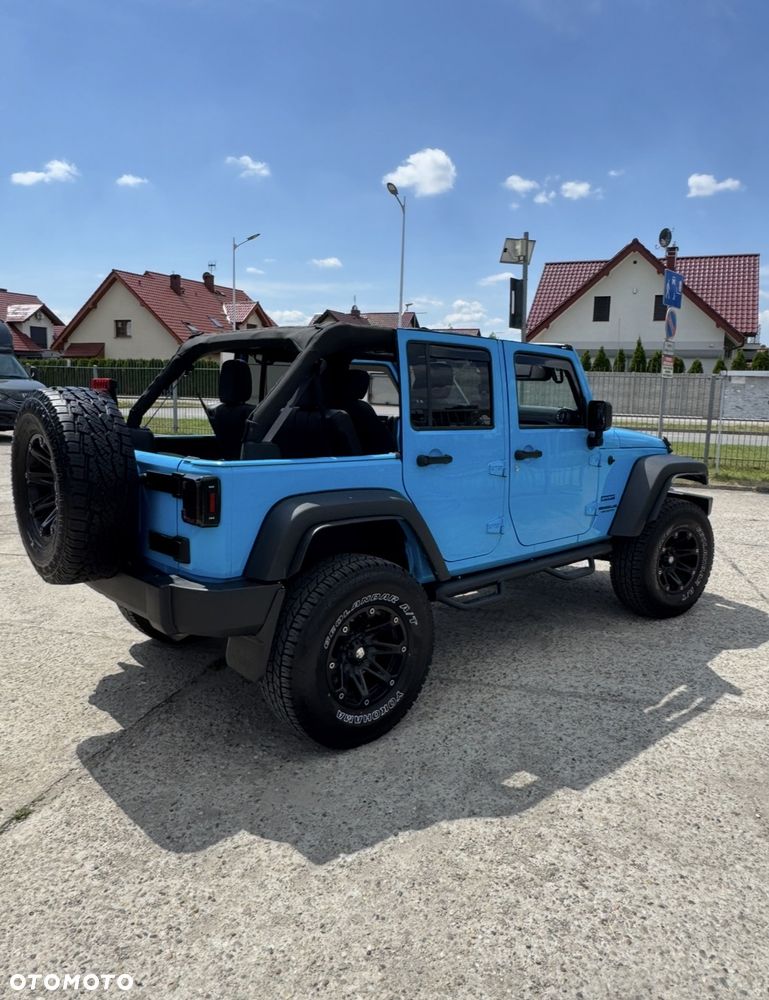 Jeep Wrangler - 21
