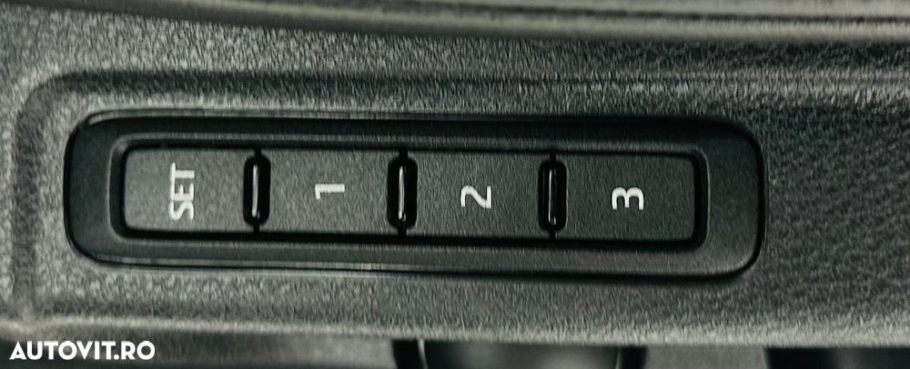 Skoda Octavia 1.6 TDI DSG Ambition - 14