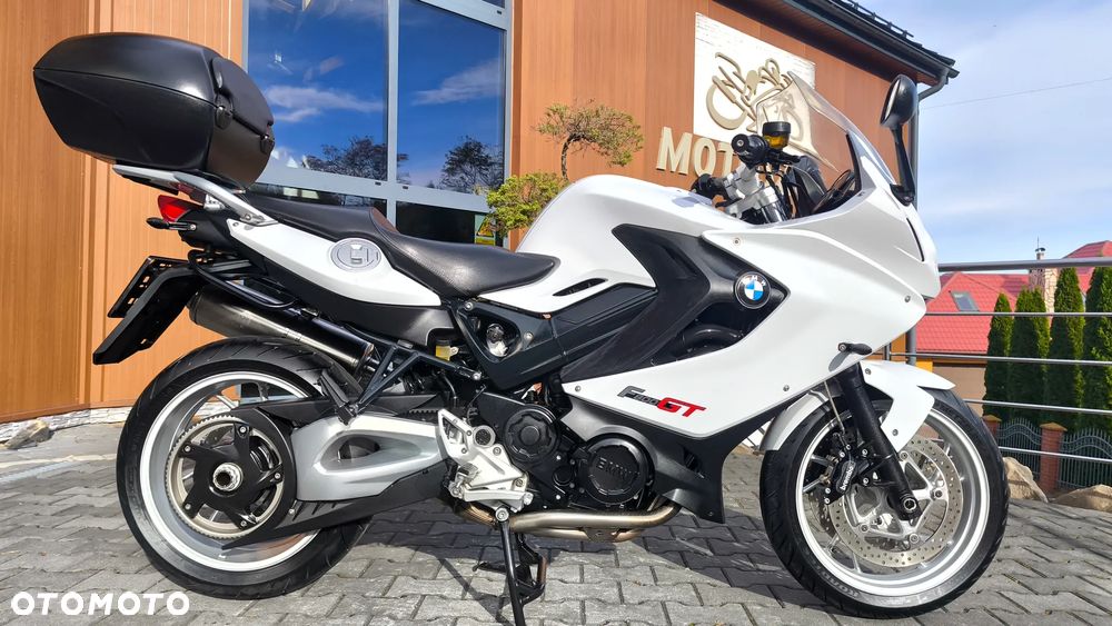 BMW F