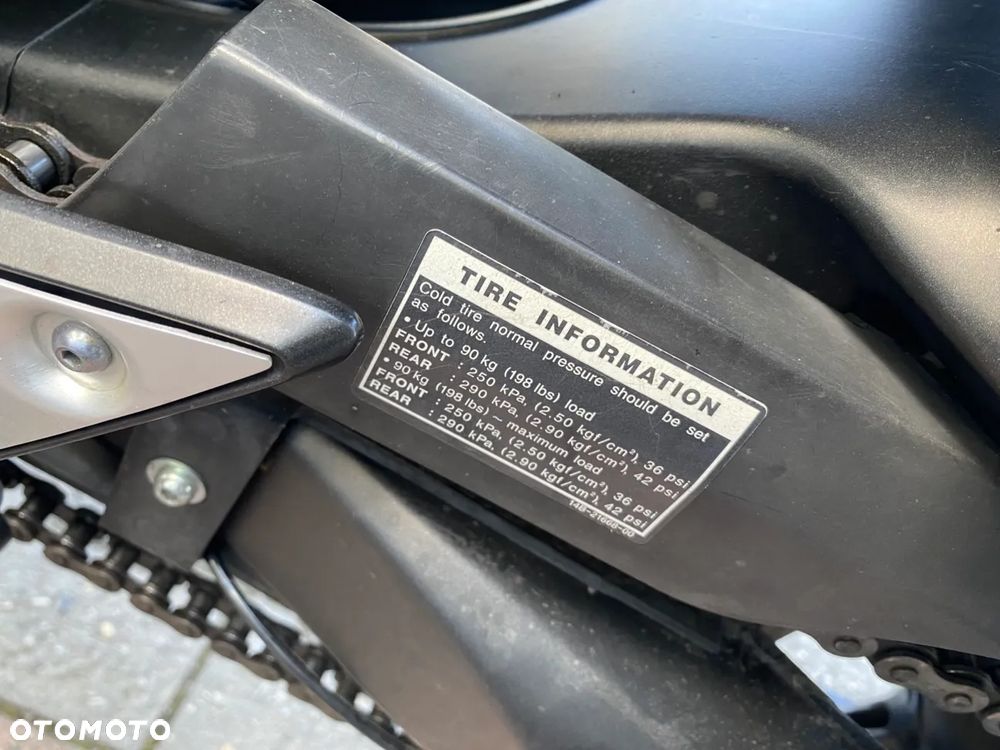 Yamaha FZ8 - 14