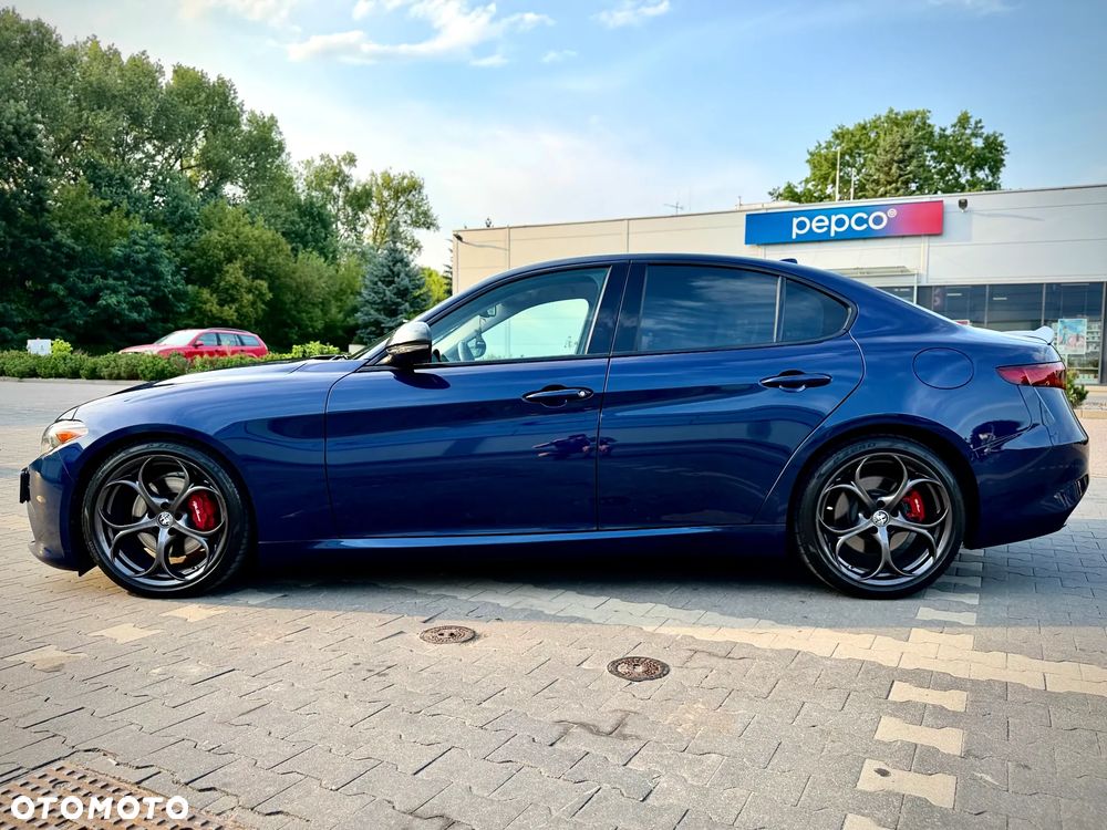 Alfa Romeo Giulia 2.0 Turbo 16V AT8 Veloce Ti - 4