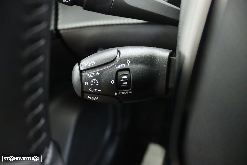 Peugeot 2008 PureTech 100 Allure - 13