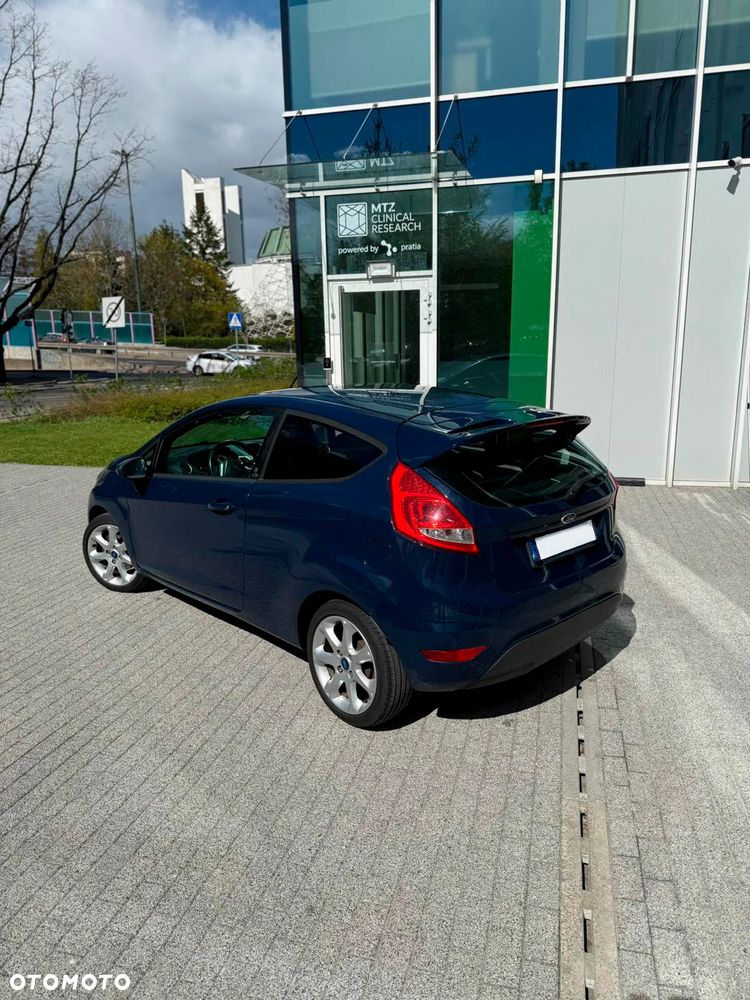 Ford Fiesta 1.25 Champions Edition - 6