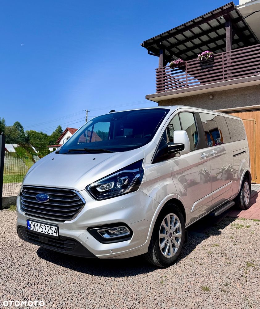 Ford Tourneo Custom 320 L2H1 VA Titanium - 23
