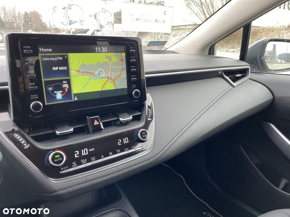 Toyota Corolla 1.8 Hybrid Comfort - 17