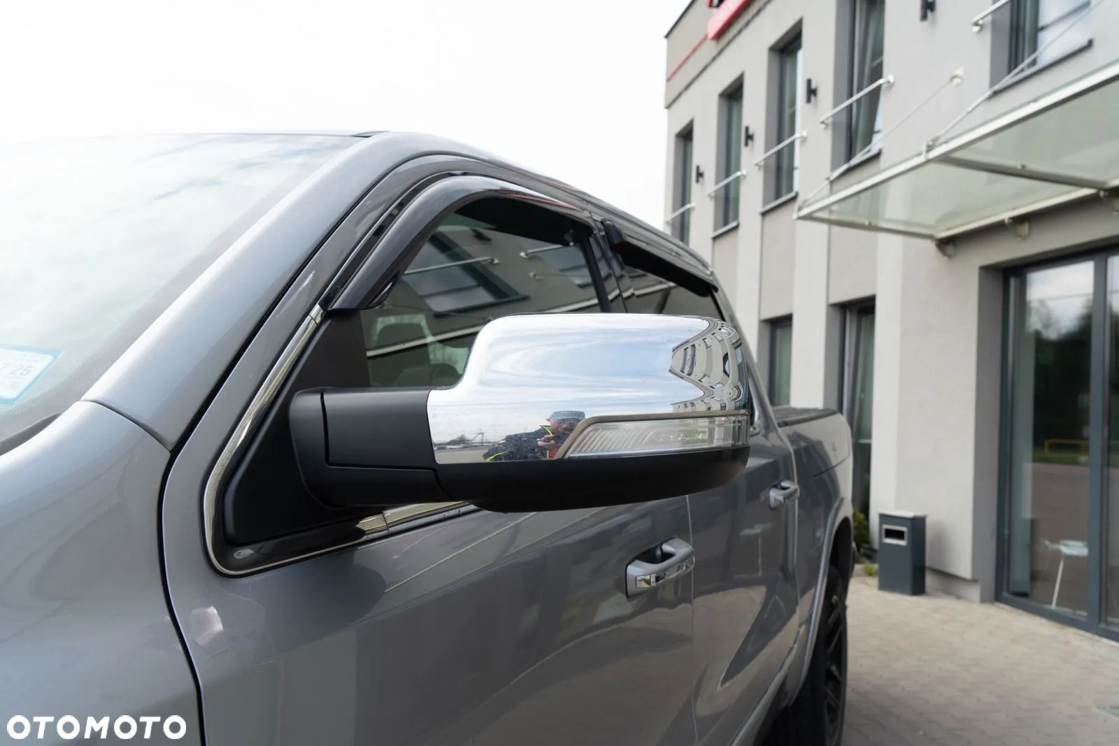 RAM 1500 Crew Cab Limited - 9