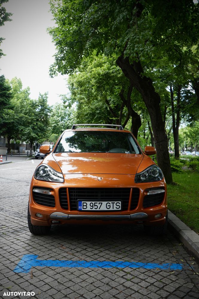 Porsche Cayenne - 4