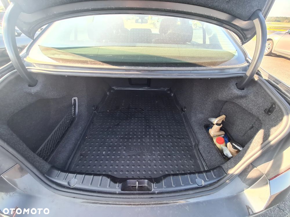 BMW Seria 5 520i - 5