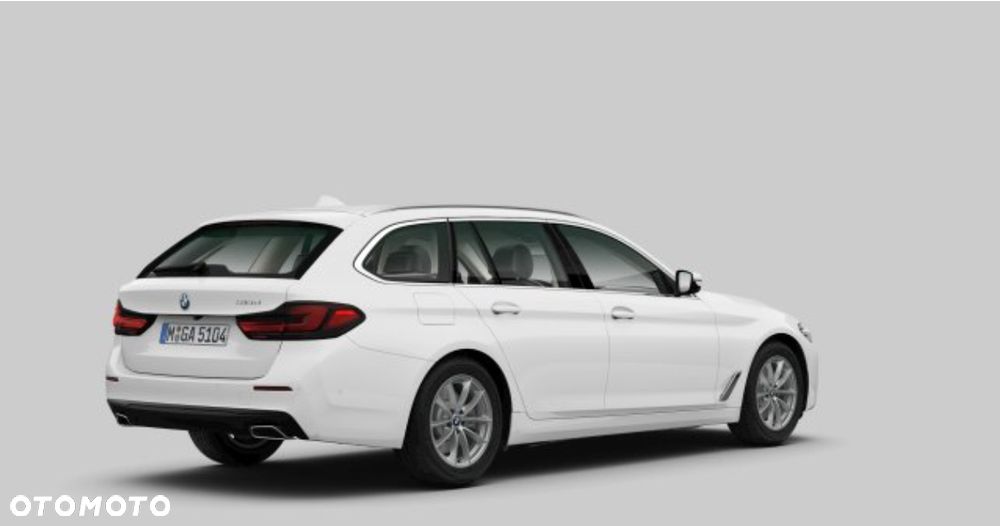 BMW Seria 5 518d mHEV - 7