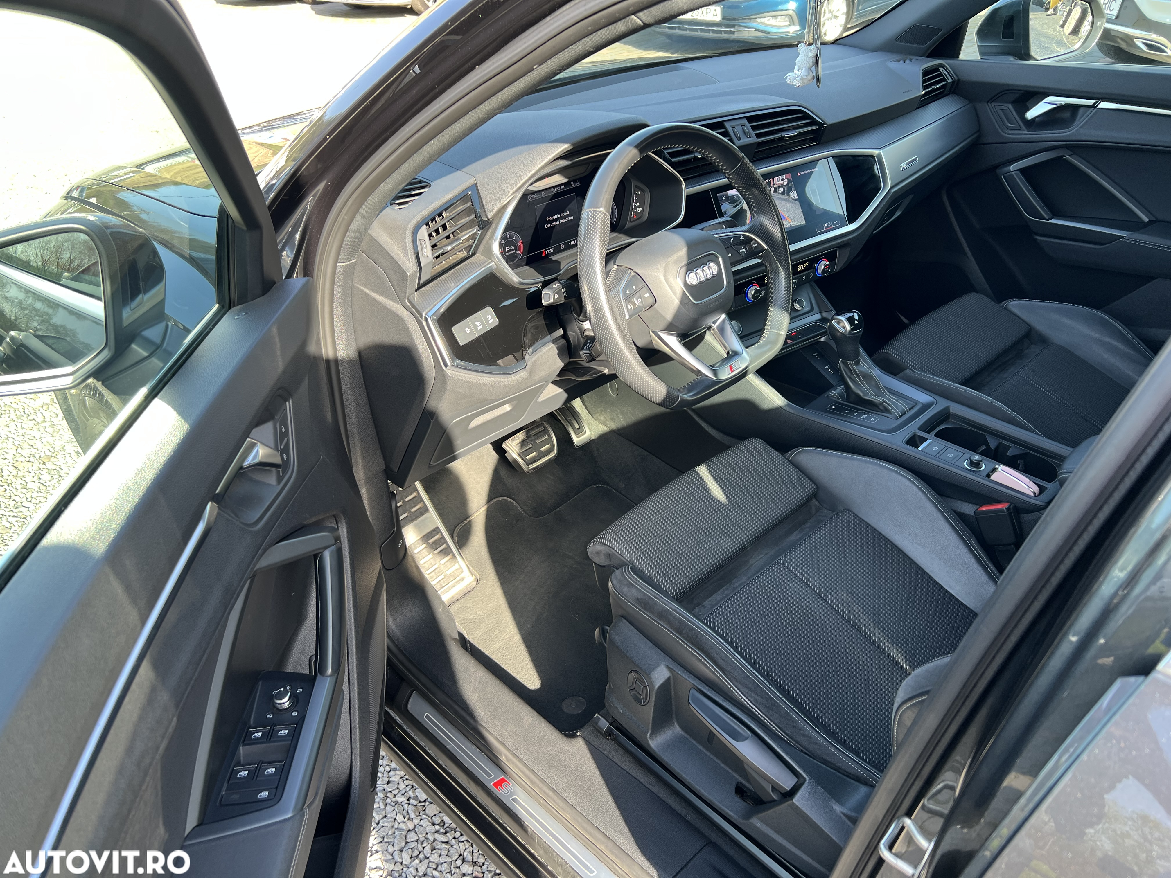 Audi Q3 2.0 35 TDI S tronic S Line - 5