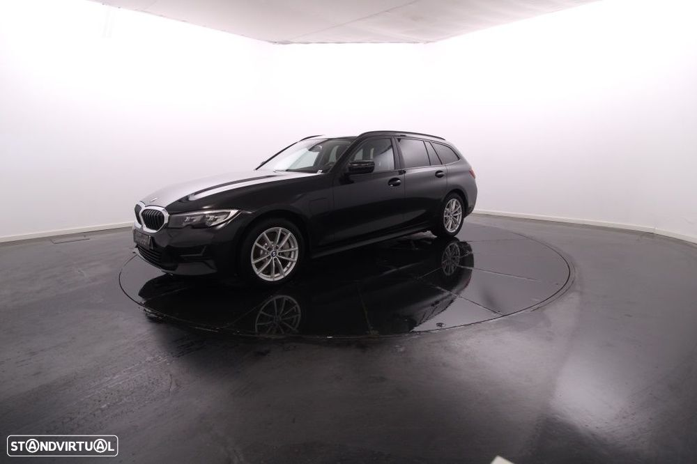 BMW 330 e Touring Corporate Edition Auto - 1