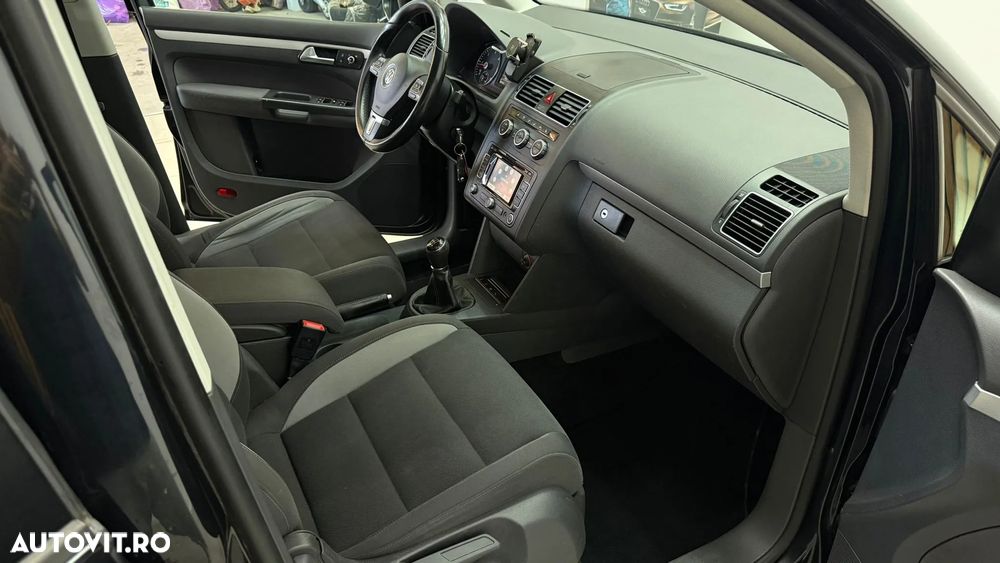 Volkswagen Touran 2.0 TDI BlueMotion Technology Highline - 8