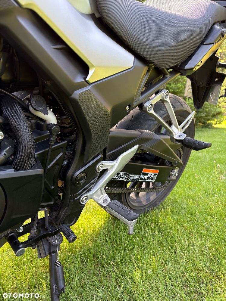 Honda CB - 11