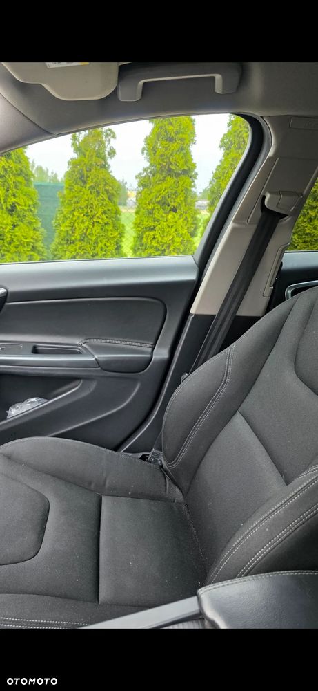 Volvo V60 Cross Country D3 Kinetic - 9
