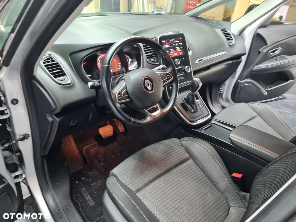 Renault Grand Scenic dCi 110 EDC LIMITED - 28