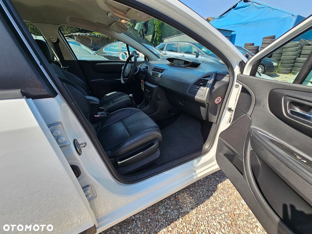 Citroën C4 1.6 HDi Advance - 7