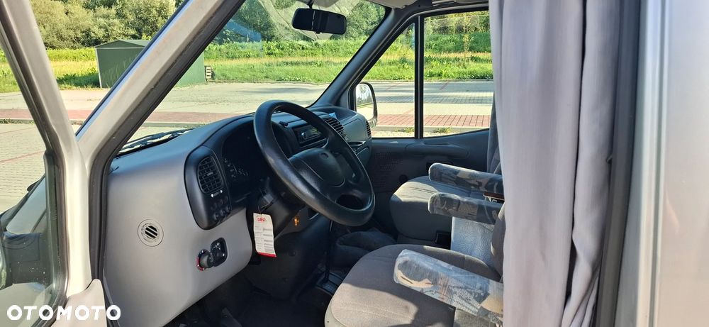 Ford Transit - 31