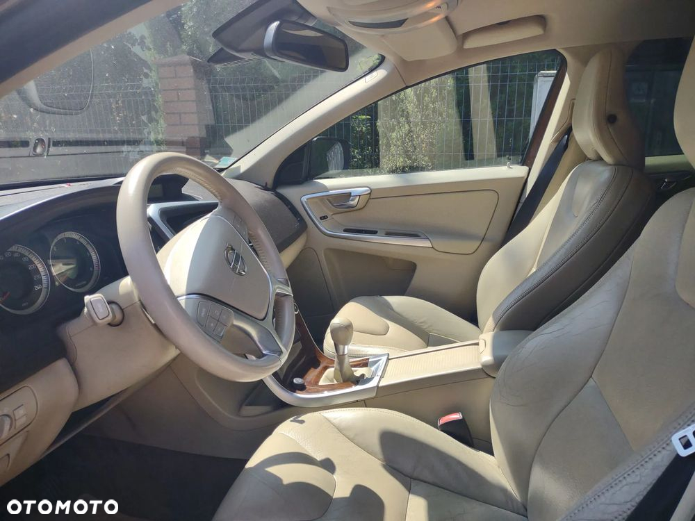 Volvo XC 60 D5 AWD Summum - 5