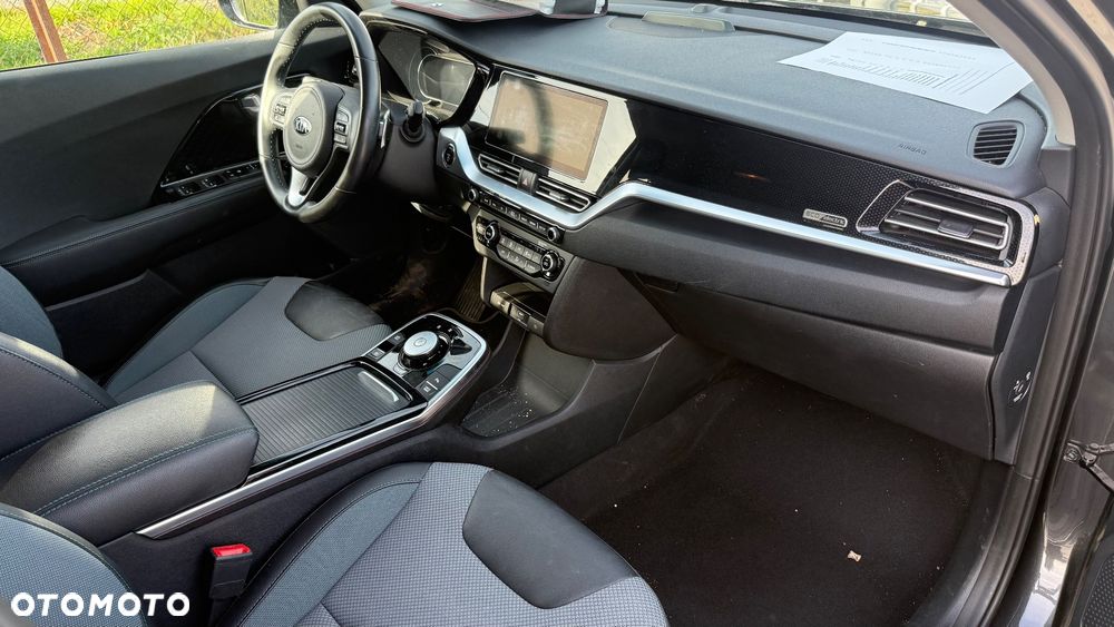 Kia Niro 64kWh L - 8