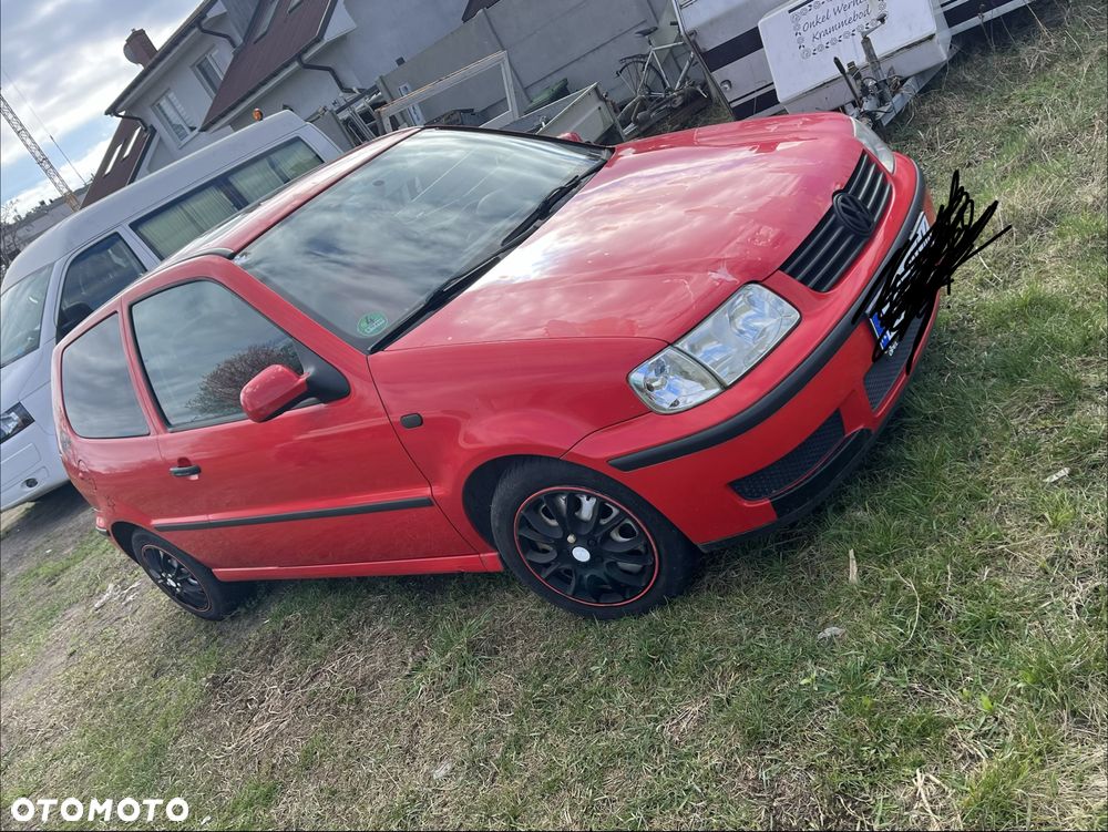 Volkswagen Polo - 2