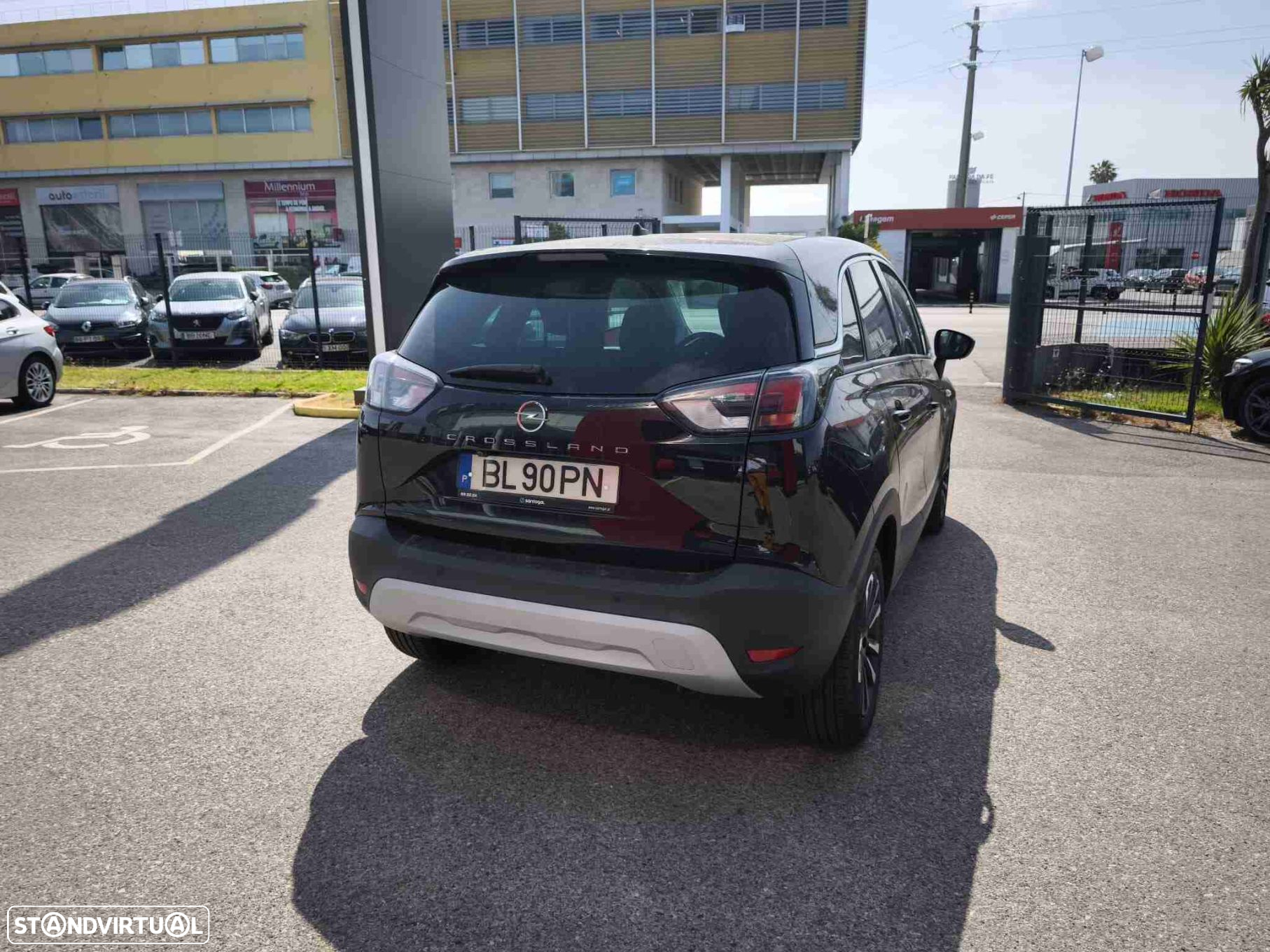 Opel Crossland 1.2 T Elegance - 4