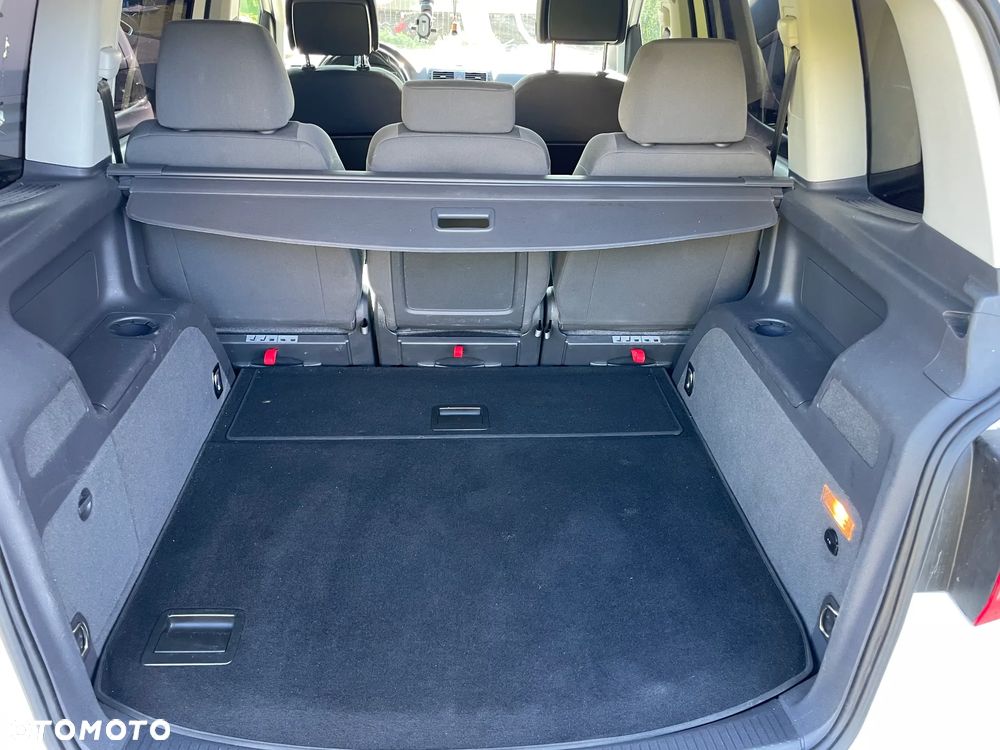 Volkswagen Touran 2.0 TDI DPF Highline Perfectline DSG - 9