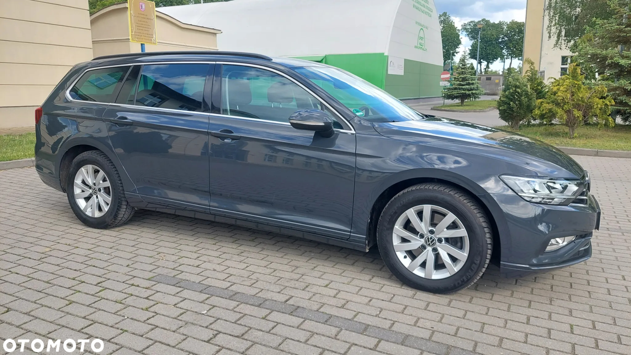 Volkswagen Passat - 18